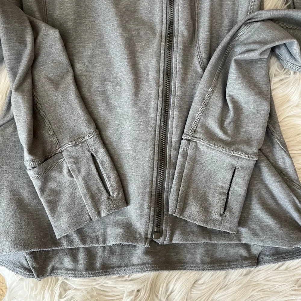 {Lululemon} Precision Jacket in Heathered Battleship - Women's 6